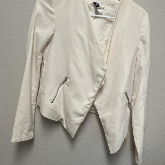 H&M Cream Blouse - Picture 4 of 6